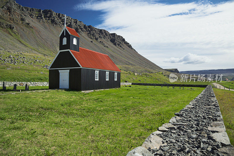 Raudasandur 教堂。西峡湾。冰岛。
